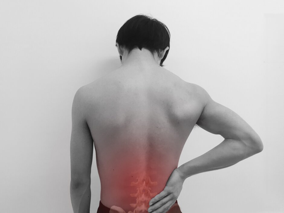 physical-therapist-lower-back-pain